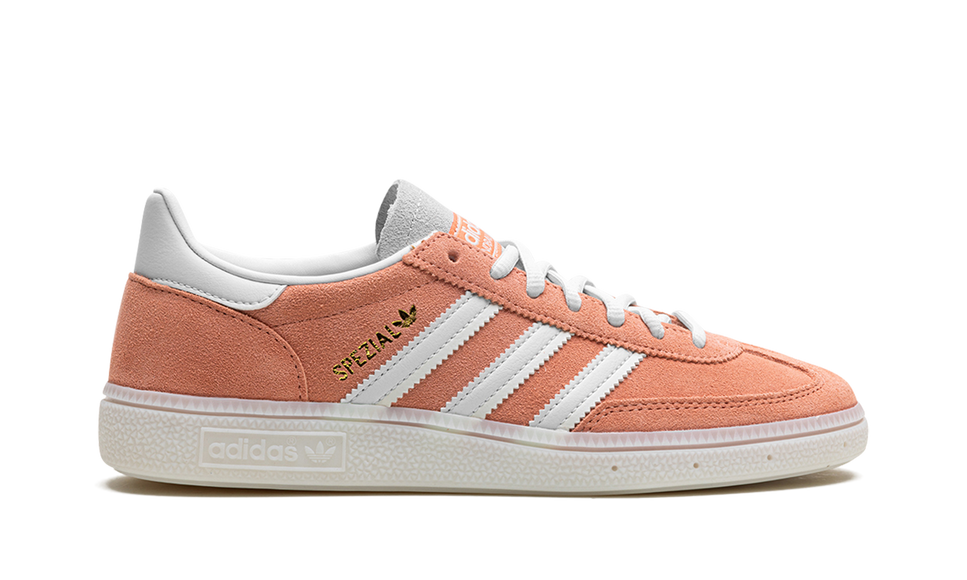 Adidas Handball Spezial Wonder Clay Almost Blue IG6275 SneakerMood Side view, toe pointing right