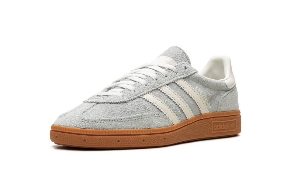 Adidas Handball Spezial Wonder Silver Gum IF6491 SneakerMood Front three-quarter view