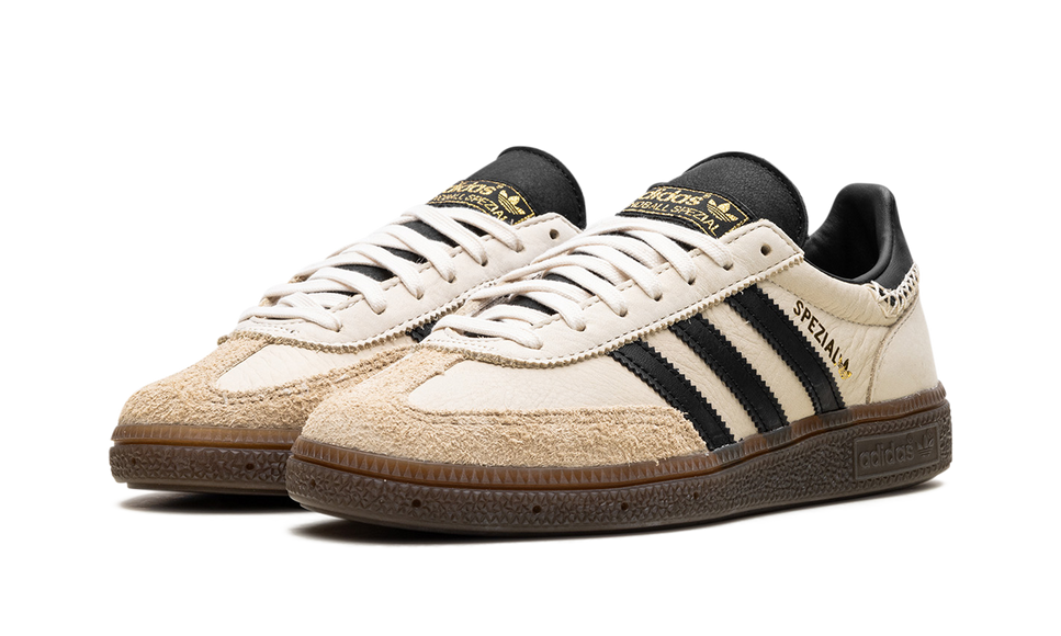 Adidas Handball Spezial Wonder White Black (Women's) IE3698 SneakerMood Pair, front three-quarter view