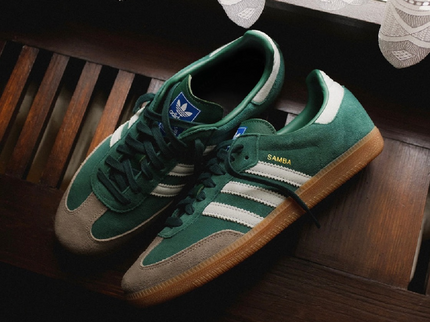 Adidas Samba OG Collegiate Green ID2054 SneakerMood Lifestyle pair view
