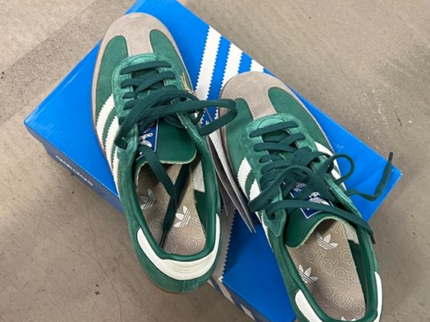 Adidas Samba OG Collegiate Green ID2054 SneakerMood Shoe and box view