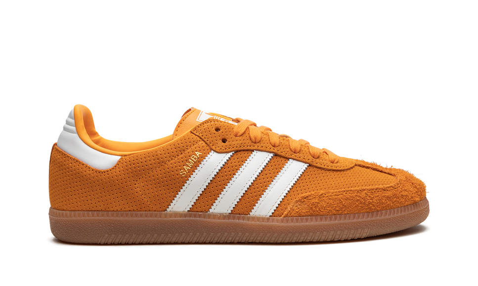 Adidas Samba OG Orange Rush Gum HP7898 SneakerMood Side view, toe pointing right