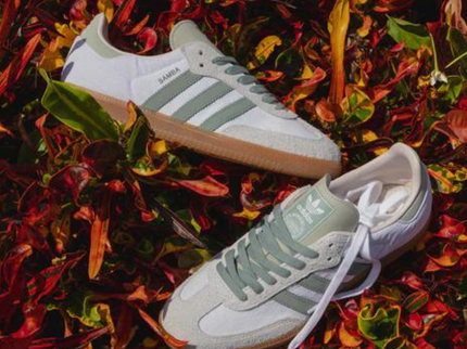 Adidas Samba OG 'Silver Green' ID0492 SneakerMood Lifestyle pair view