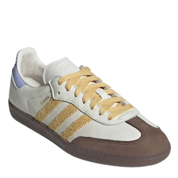 Adidas Samba OG W Off White / Oat / Violet Tone IE0875 SneakerMood Front three-quarter view