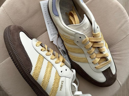Adidas Samba OG W Off White / Oat / Violet Tone IE0875 SneakerMood Lifestyle pair view