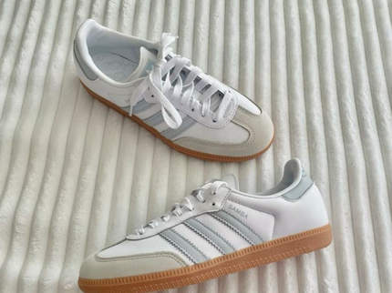 Adidas Samba OG White Halo Blue Gum IE0877 SneakerMood Lifestyle pair view