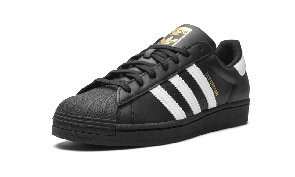 Adidas Superstar Core Black Cloud White Gold EG4959 SneakerMood Front three-quarter view
