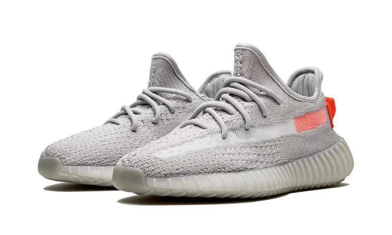 Adidas Yeezy Boost 350 V2 Tail Light FX9017 SneakerMood Pair, front three-quarter view