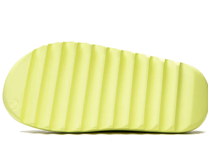 Adidas Yeezy Slide Glow Green (2022/2023 Restock) HQ6447 SneakerMood Outsole view