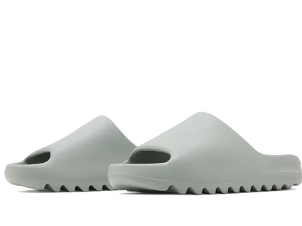 Adidas Yeezy Slide Salt ID5480 SneakerMood Pair, front three-quarter view