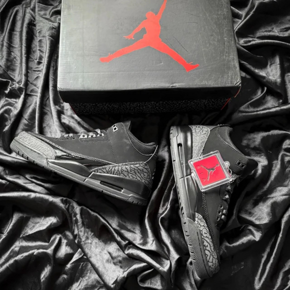 Air Jordan 3 Black Cat