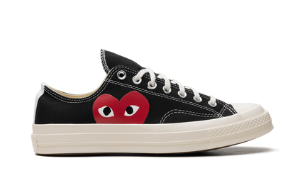 Converse Chuck Taylor All Star 70 Ox Comme des Garcons PLAY Black 150206C SneakerMood Side view, toe pointing right
