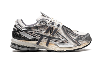 New Balance 1906A Tech Explosion M1906AD SneakerMood Side view, toe pointing right