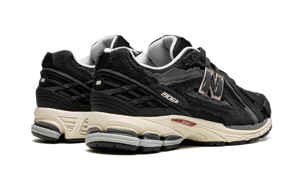 New Balance 1906D Protection Pack Black M1906DD SneakerMood Pair, rear three-quarter view