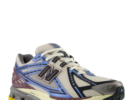 New Balance 1906R Moonbeam - SneakerMood 