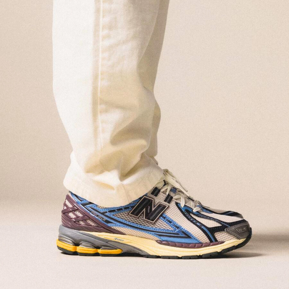 New Balance 1906R Moonbeam - SneakerMood 