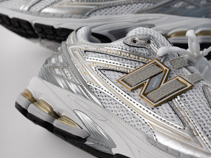 New Balance 1906R White Rain Cloud Silver Metallic M1906RI SneakerMood Lifestyle view