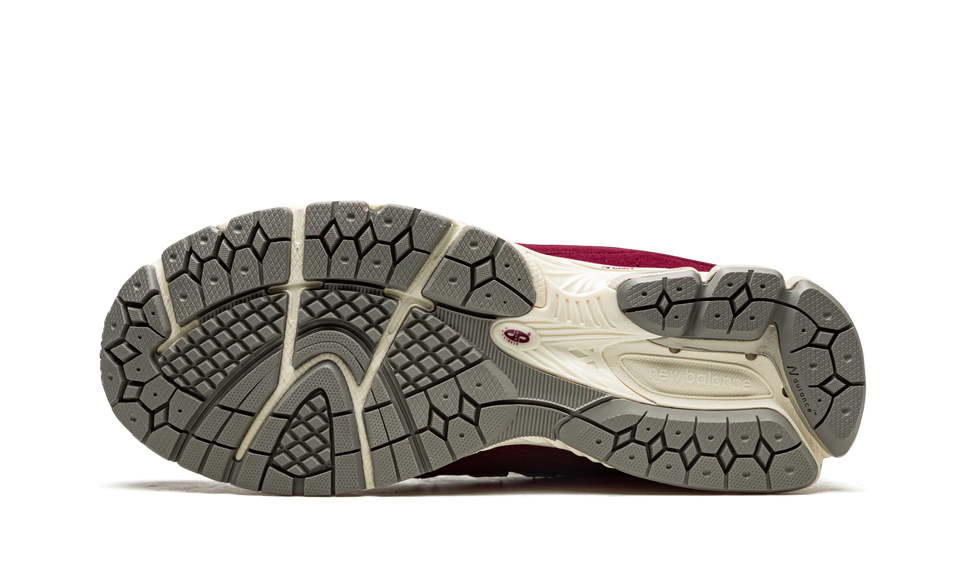 New Balance 2002R Bordeaux M2002RHA SneakerMood Outsole view