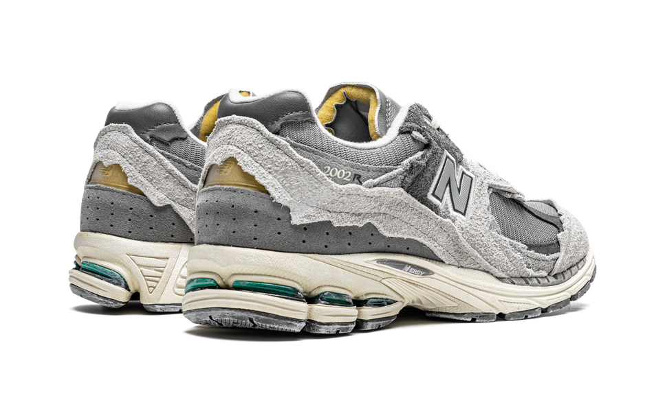 New Balance 2002R Protection Pack Rain Cloud M2002RDA SneakerMood Pair, rear three-quarter view