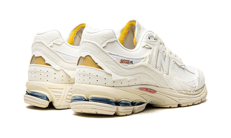 New Balance 2002R Protection Pack Sea Salt M2002RDC SneakerMood Pair, rear three-quarter view