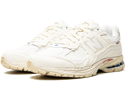 New Balance 2002R Protection Pack Sea Salt M2002RDC SneakerMood Pair, front three-quarter view