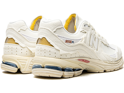 New Balance 2002R Protection Pack Sea Salt M2002RDC SneakerMood Pair, rear three-quarter view