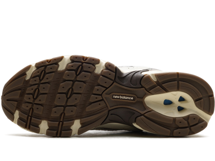 New Balance 530 Turtledove Mushroom MR530ASM SneakerMood Outsole view
