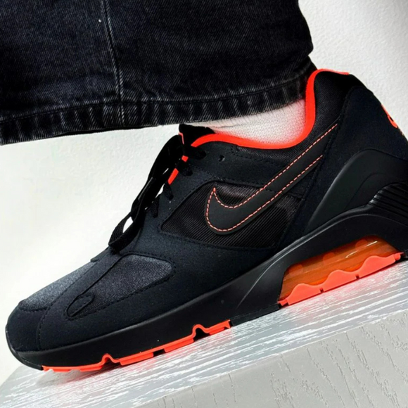 Nike Air Max 180 „Schwarz &amp; Hyper Crimson“