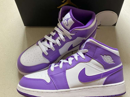 Nike Air Jordan 1 Mid GS 'Purple Venom' - SneakerMood 