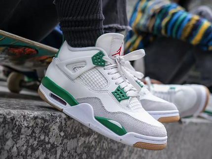 Nike Air Jordan 4 x Nike SB Pine Green
