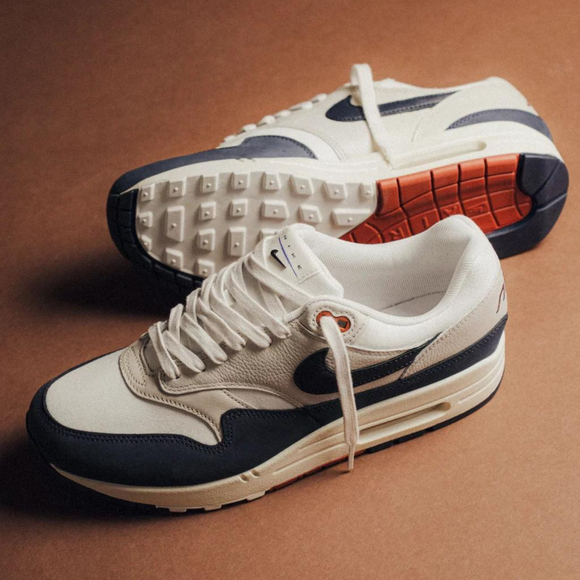 Nike Air Max 1 WMNS LX 'Obsidian' - SneakerMood 