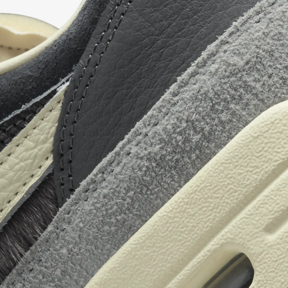 Nike Air Max 1 x Kasina Won-Ang Blue Grey