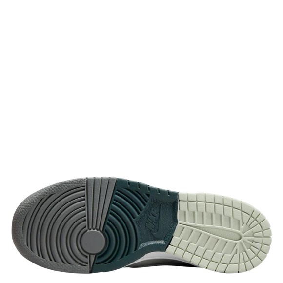 Nike Dunk Low GS 'Deep Jungle' - SneakerMood 