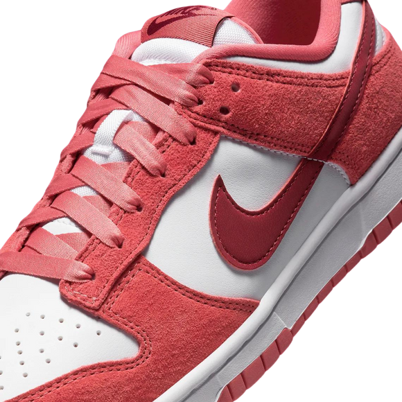 Nike Dunk Low WMNS 'Valentine's Day' - SneakerMood 