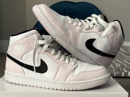 Nike Jordan 1 Mid Barely Rose (W)