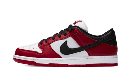 Nike SB Dunk Low Pro Chicago BQ6817-600 SneakerMood Side view, toe pointing left