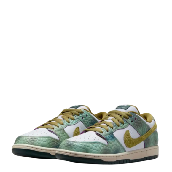Nike SB x Alexis Sablone Dunk Low 'Chameleon'