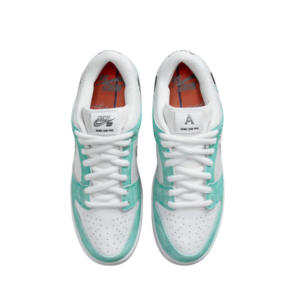 Nike SB x April Skateboards Dunk Low Pro - SneakerMood 