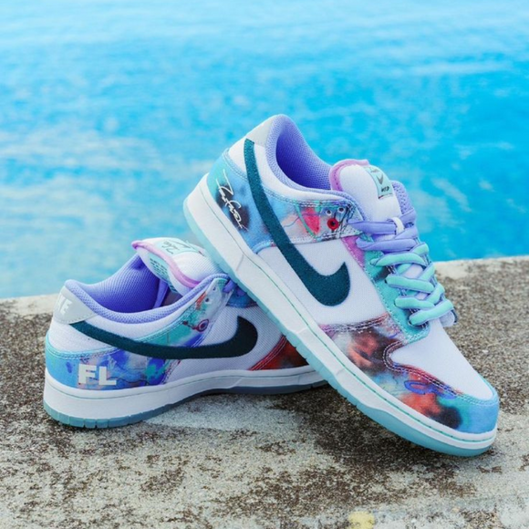 Nike SB x Futura Dunk Low 'Bleached Aqua' - SneakerMood 