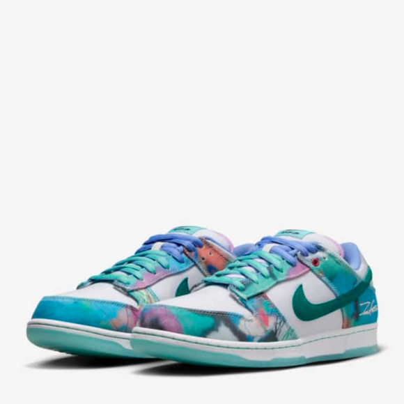 Nike SB x Futura Dunk Low 'Bleached Aqua' - SneakerMood 