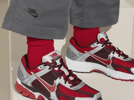 Nike Vomero 5 WMNS 'Mystic Red' - SneakerMood 