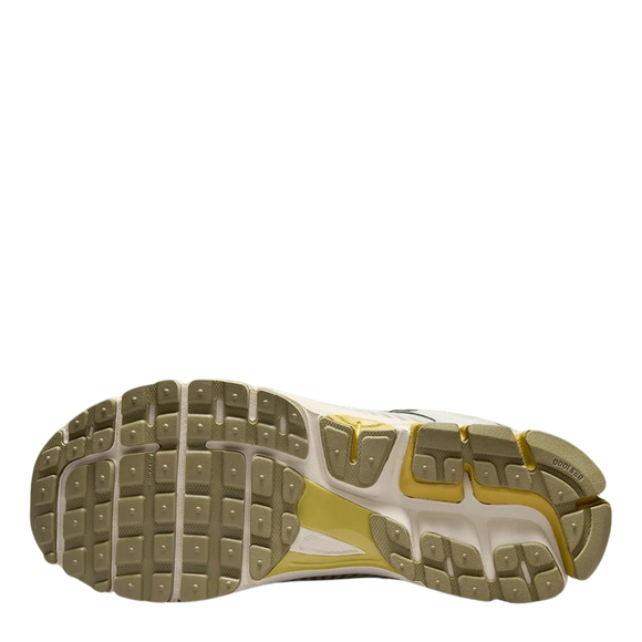 Nike Zoom Vomero 5 Light bone / Medium Olive - SneakerMood 