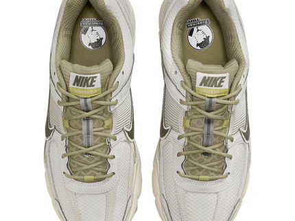 Nike Zoom Vomero 5 Light bone / Medium Olive - SneakerMood 