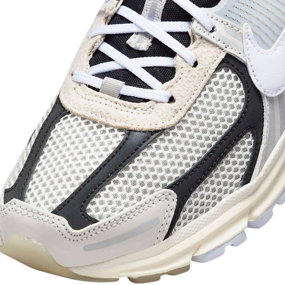 Nike Zoom Vomero 5 Premium "Light Bone and Black"