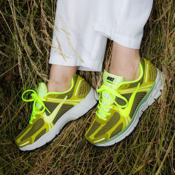 Nike Zoom Vomero 5 Volt and Moss