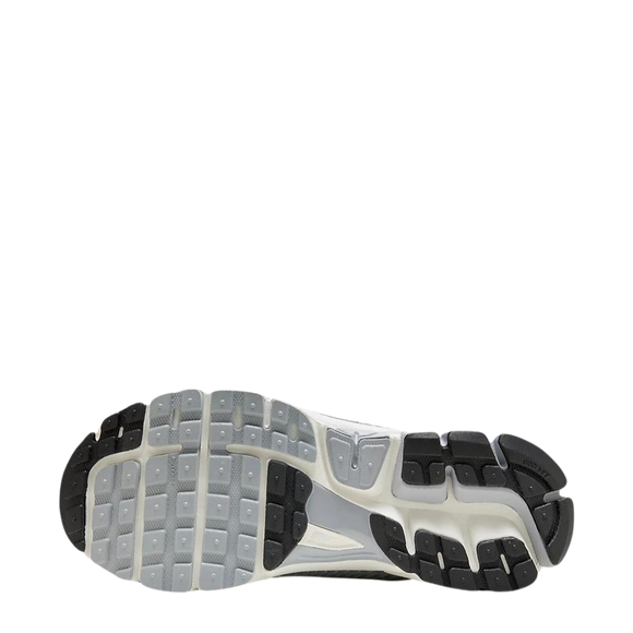 Nike Zoom Vomero Dark Grey W - SneakerMood 