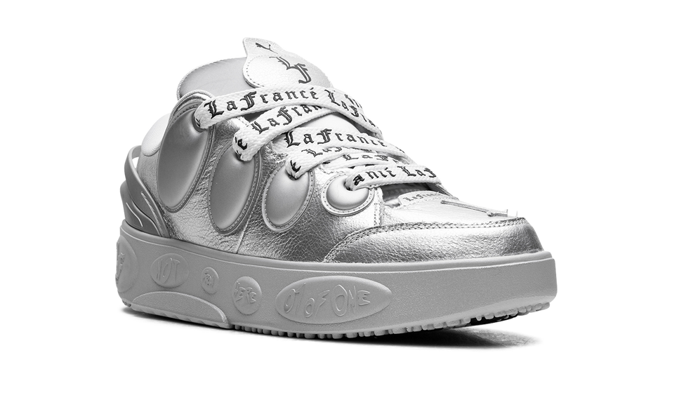Puma LaMelo Ball LaFrancé Amour Chrome Silver 311334-01 SneakerMood Front three-quarter view
