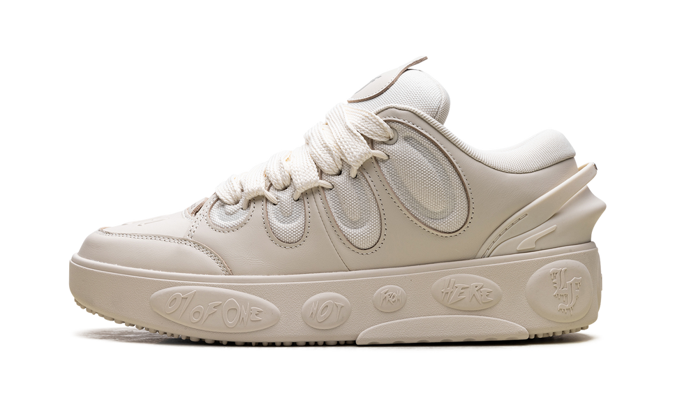 Puma LaMelo Ball LaFrancé Amour Moment 310864-01 SneakerMood Side view, toe pointing left