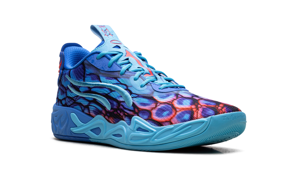 Puma LaMelo Ball MB.04 Lo Alien Skin 311318-01 SneakerMood Front three-quarter view