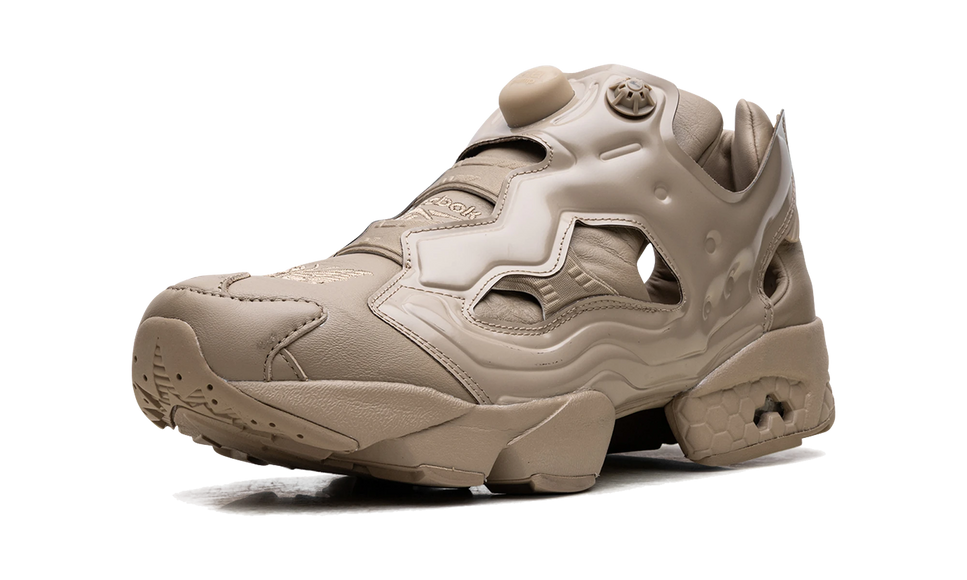Reebok Instapump Fury 94 Needles Canvas 100207688 SneakerMood Front three-quarter view
